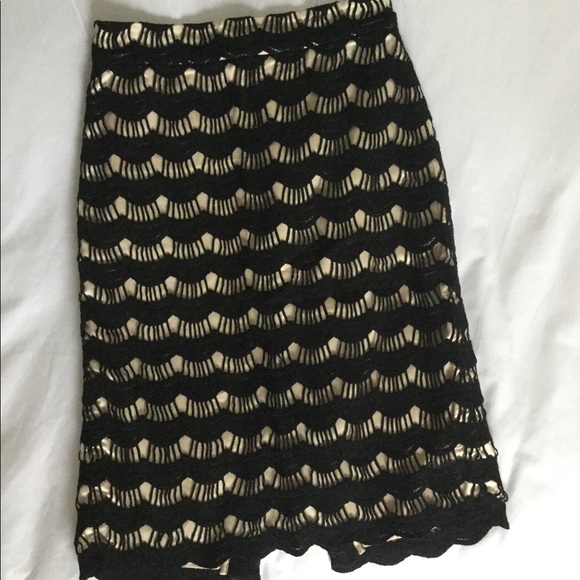 Kate Spade scallop lace pencil skirt - Picture 1 of 5